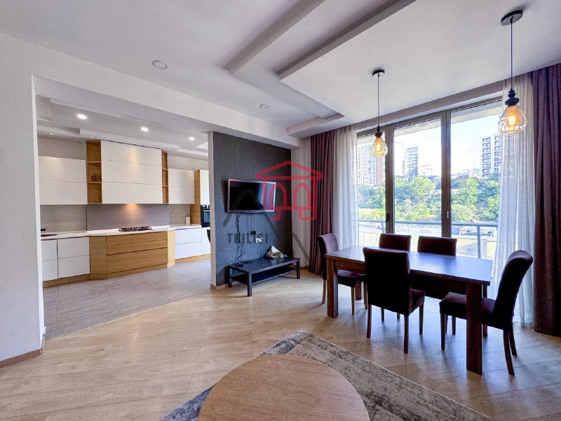 A spacious, bright apartment is for sale, fully furnished and ready to move in. The apartment has everything you need for a comfortable life. — фото 3