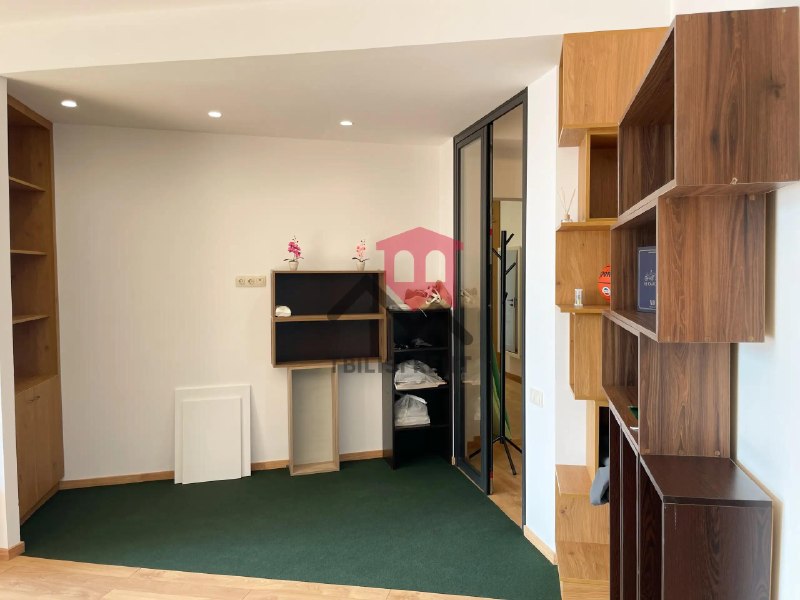 New apt. for sale (never occupied) with a private rooftop terrace. The building is fully occupied. Fully equipped kitchen, three Bathrooms, three separate bedrooms. Magnificent view, huge and bright Living room. Parking space included. — фото 4