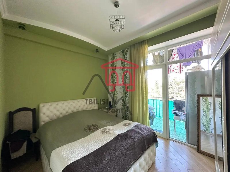 A spacious 2-bedroom apartment with 2 balconies is for sale right next to the “State University” metro station. The buyer has the option to make a down payment of $90,000 and pay the remaining balance over a period convenient for them. The owner will continue to live in the apartment until full payment is made. — фото 4
