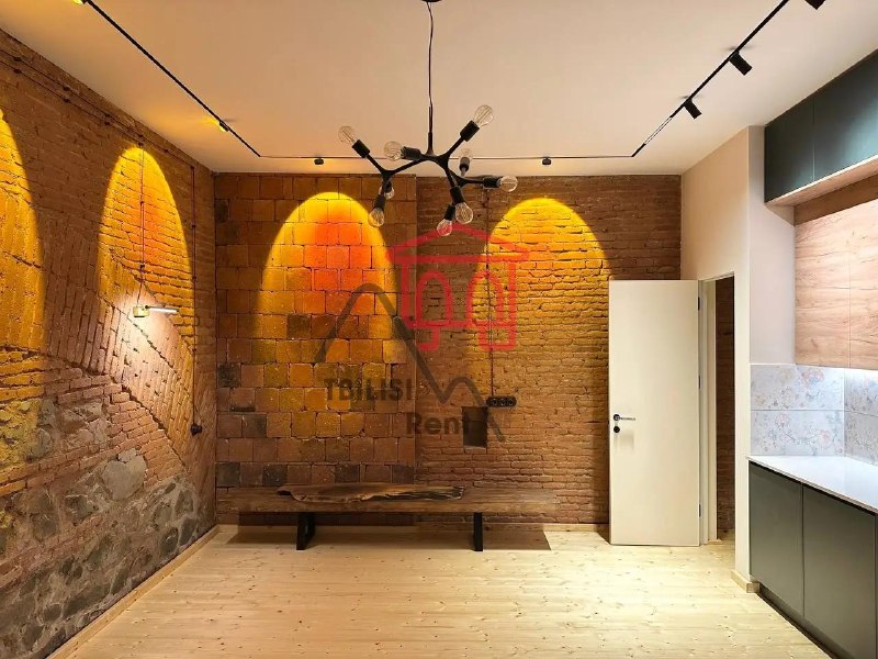 A brand-new apartment is for sale in the historic city center. The building dates back to 1890. Appliances include a refrigerator, dishwasher, and stove; Italian heating system; air conditioner; and an Austrian-style kitchen and furniture. A bed and TV will also be installed; they have already been ordered. Natural materials, walnut wood. The apartment is 51 m², and there is an additional terrace of about 20 m² in front of the entrance. — фото 5