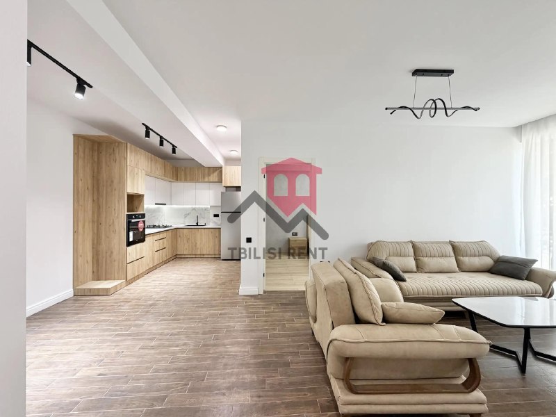Apartment 93 m², 4 rooms — photo 1
