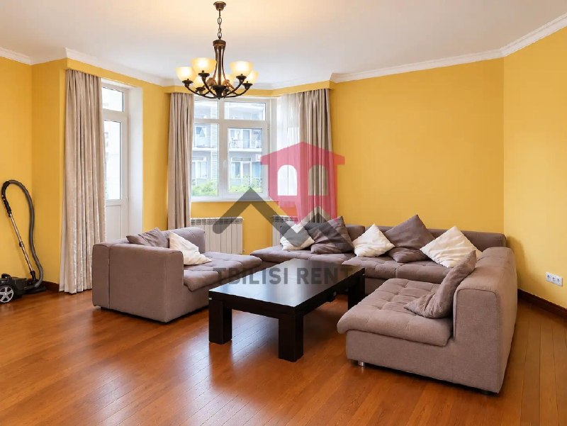 Квартира 117 м², 3 комн. — фото 1