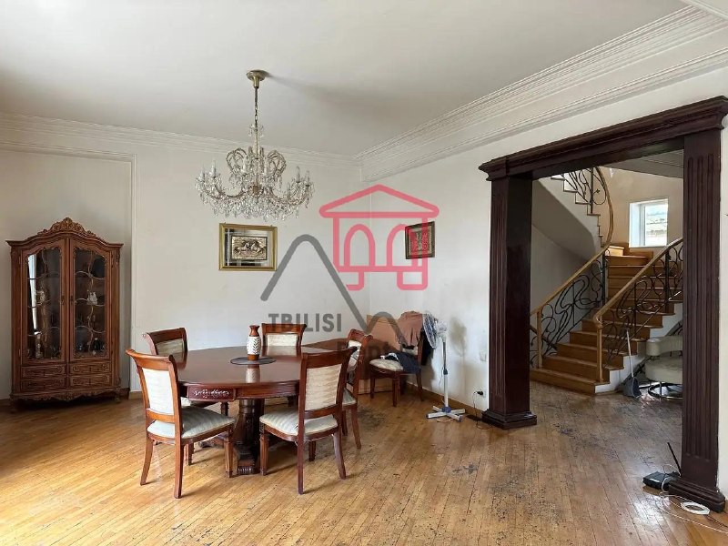 House 350 m², 6 rooms — photo 4
