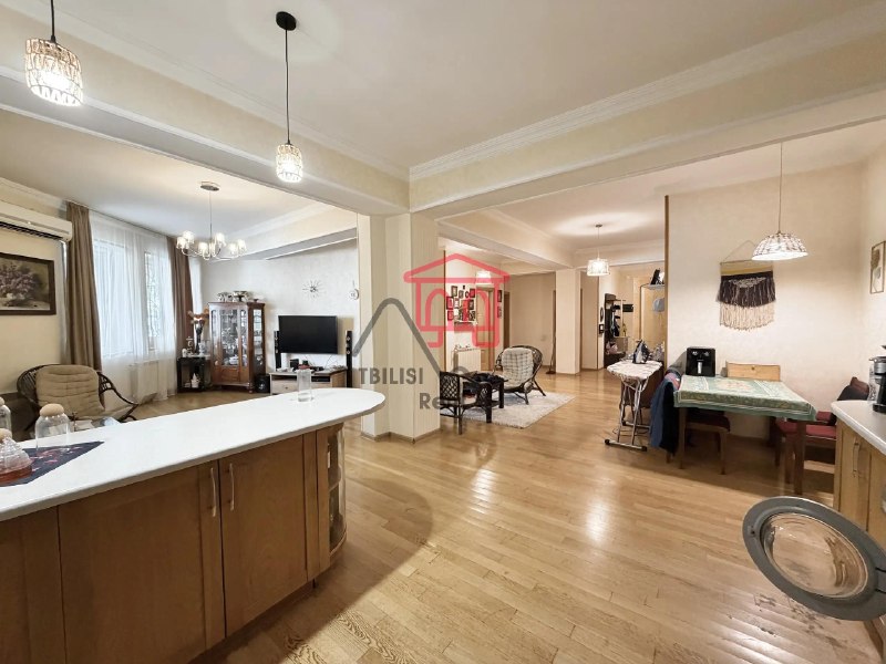 Квартира 136 м², 4 комн. — фото 4