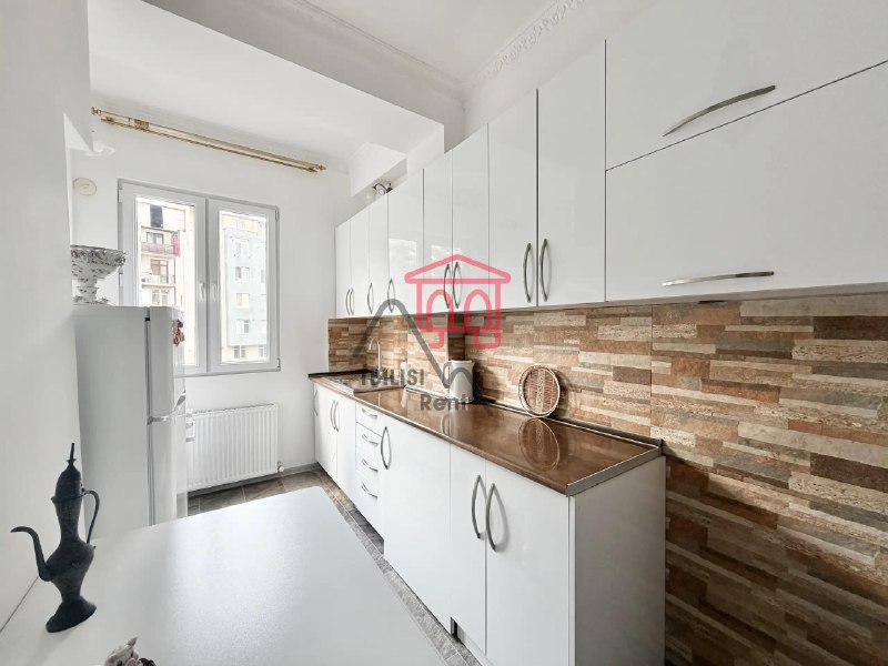 Apartment 60 m², 3 rooms — photo 1