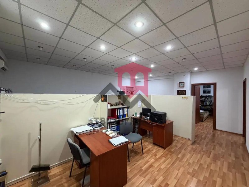 Коммерческая 90 м², 3 комн. — фото 2