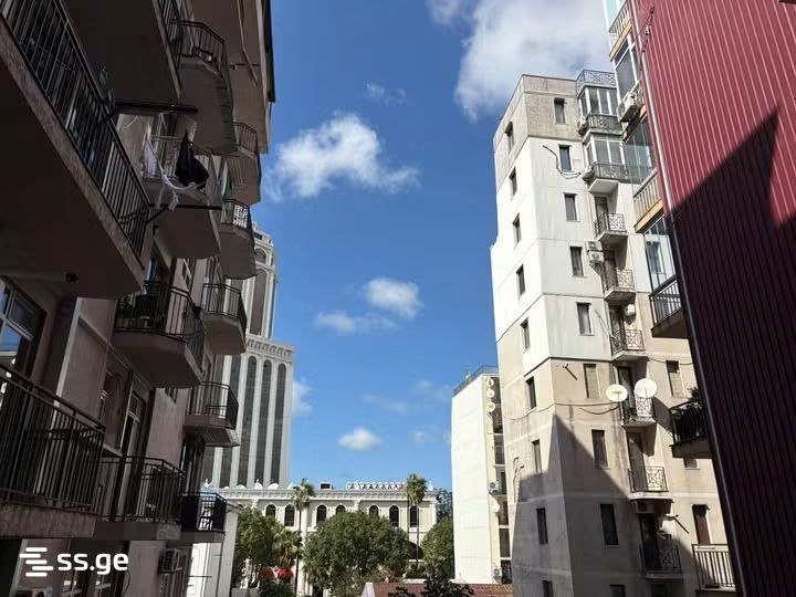 Квартира, 2 спальни — фото 2