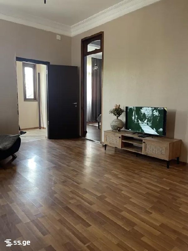 Квартира, 3 спальни — фото 1