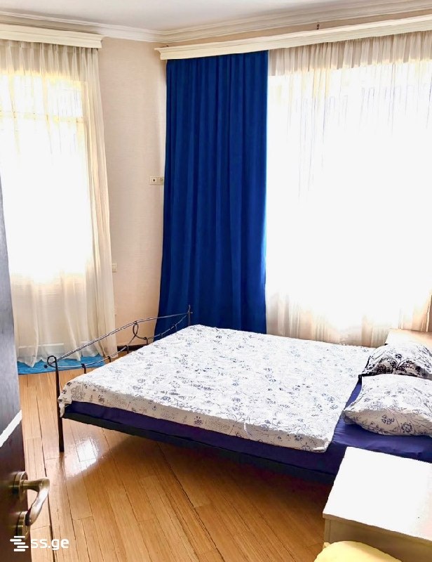 Квартира, 3 спальни — фото 3