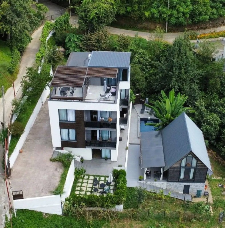 House, 4 bedrooms — photo 1