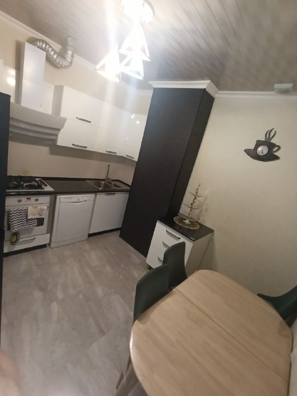 Квартира, 3 спальни — фото 1