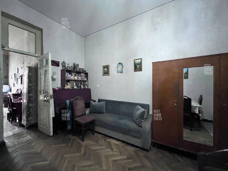 Non-standard layout: the kitchen and bathroom are separate, access through a shared area — фото 3