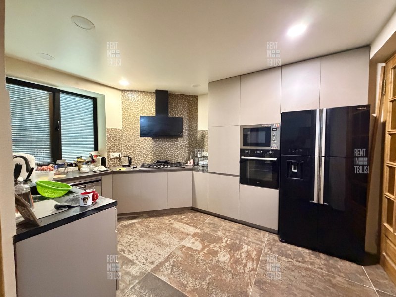 Private house in central Shindisi with a spacious 900 m² private yard — фото 3