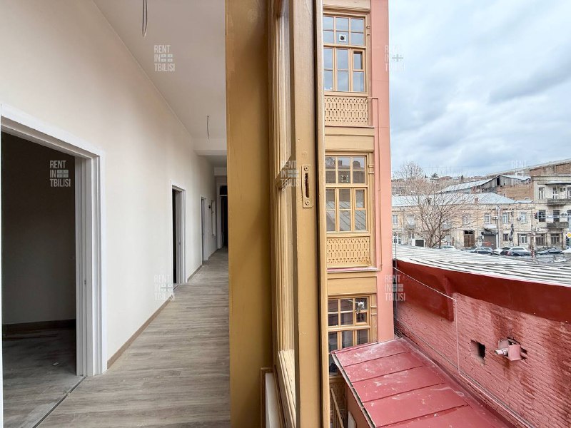 For Sale Spacious Historic Apartment — фото 2
