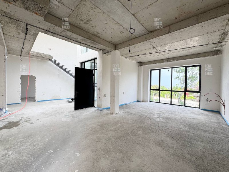 House 400 m², 5 rooms — photo 2
