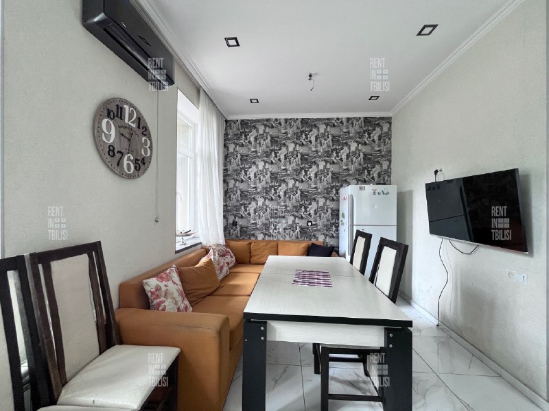 Apartment 100 m², 3 rooms — photo 2