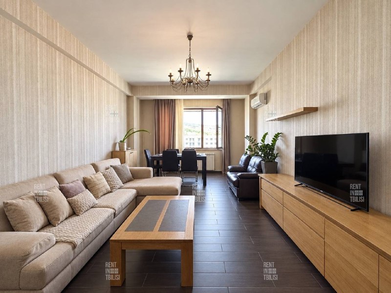 Apartment 82 m², 4 rooms — photo 2