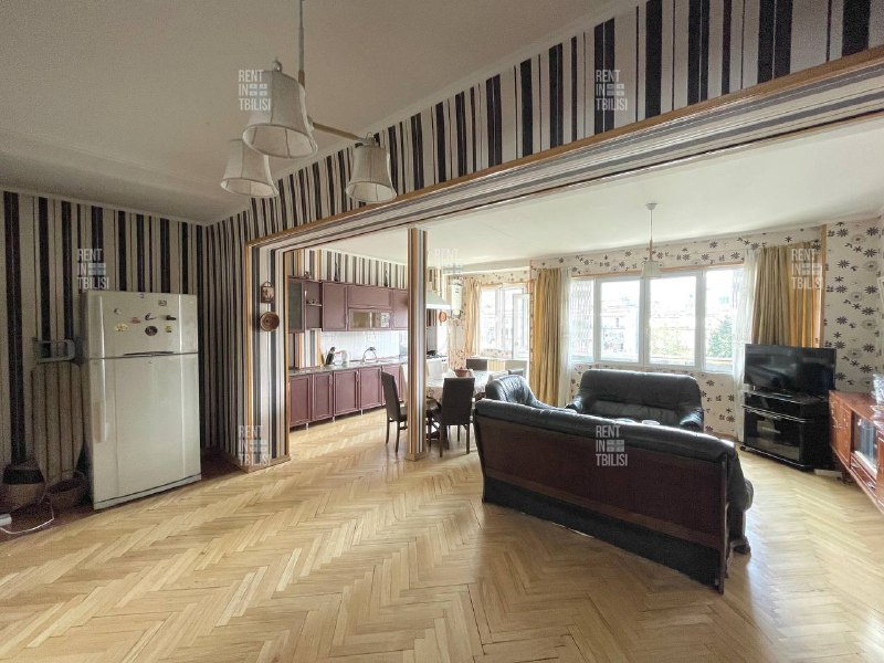 Apartment 118 m², 3 rooms — photo 1