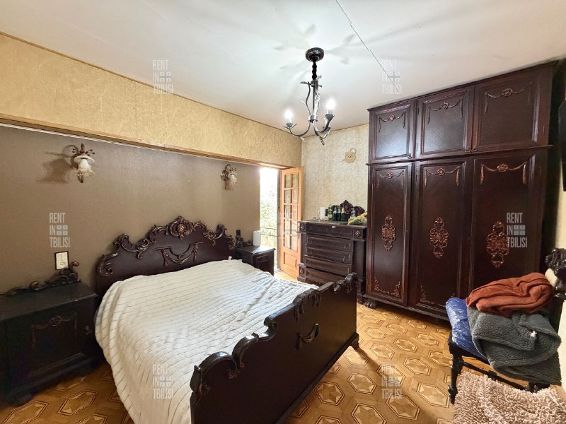 House 370 m², 5 rooms — photo 2