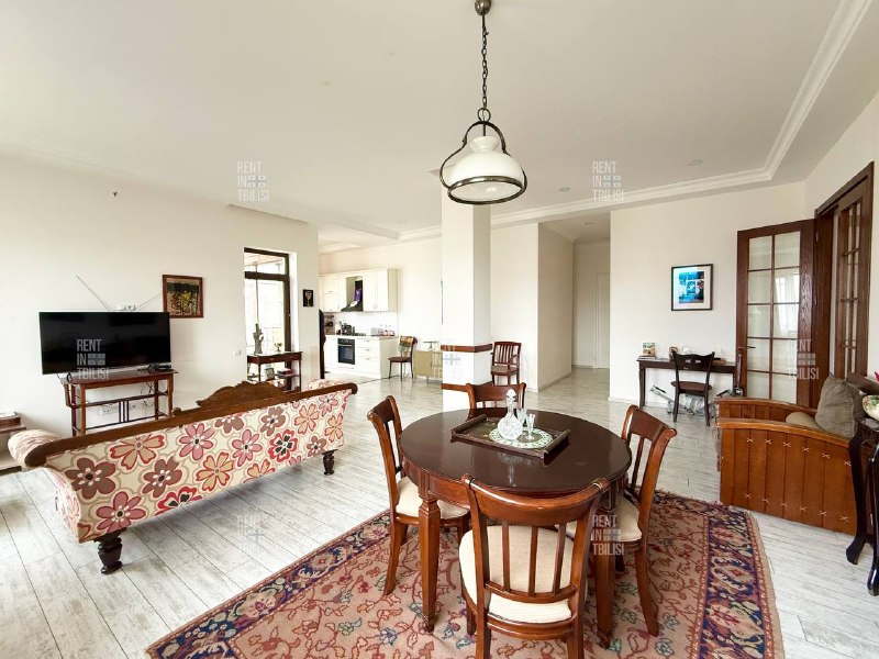 Apartment 151 m², 3 rooms — photo 2