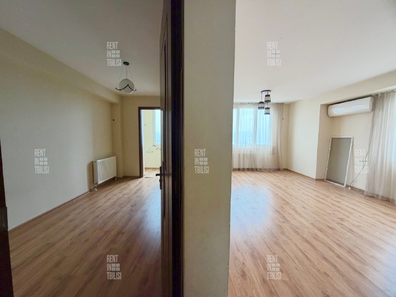 Apartment 83 m², 3 rooms — photo 1