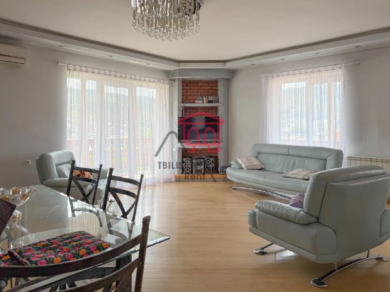 Квартира, 3 спальни · Авлабари — фото 1