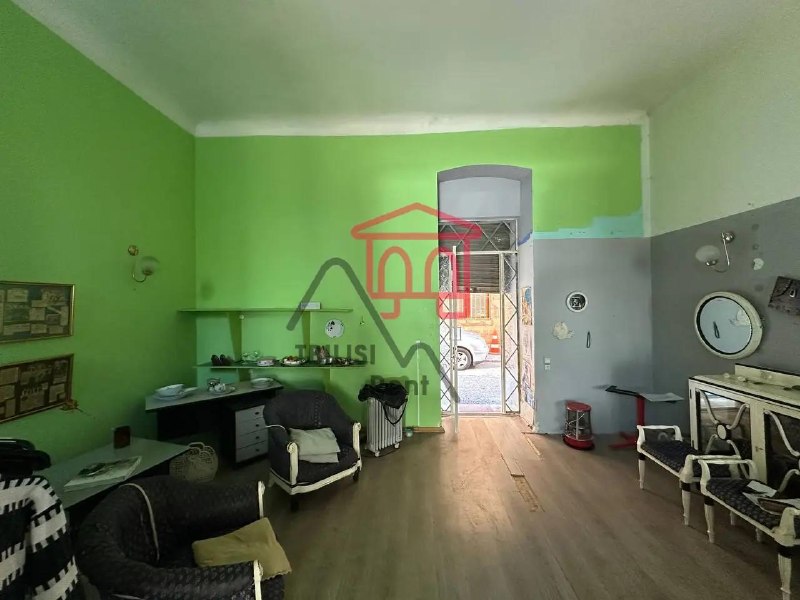Commercial 35 m², 2 rooms — photo 3