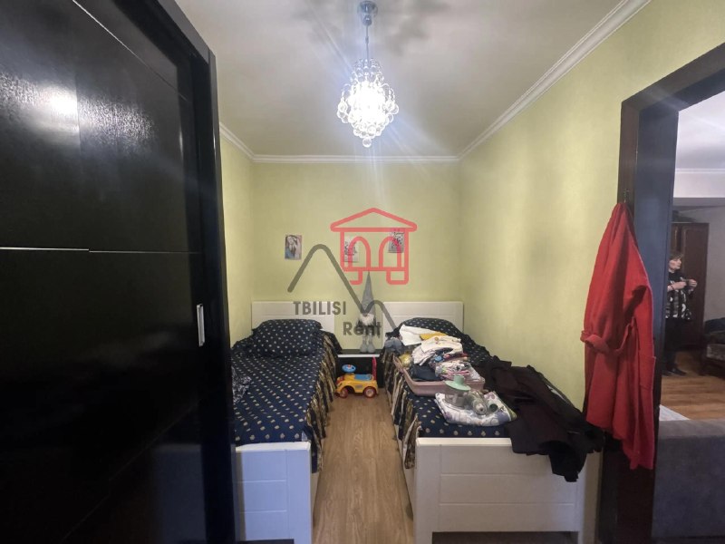Продается квартира в центре города в районе Мтацминда, Итальянский дворик с комнатой-мастерской которую можно объединить с квартирой. Подойдёт как для частного бизнеса так и для проживания 🌿 — фото 3