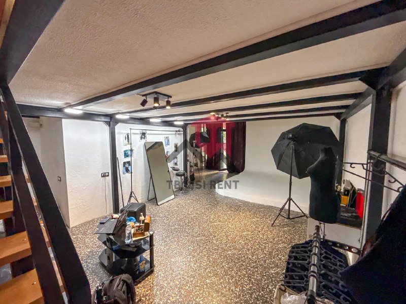 Commercial 78 m², 4 rooms — photo 3
