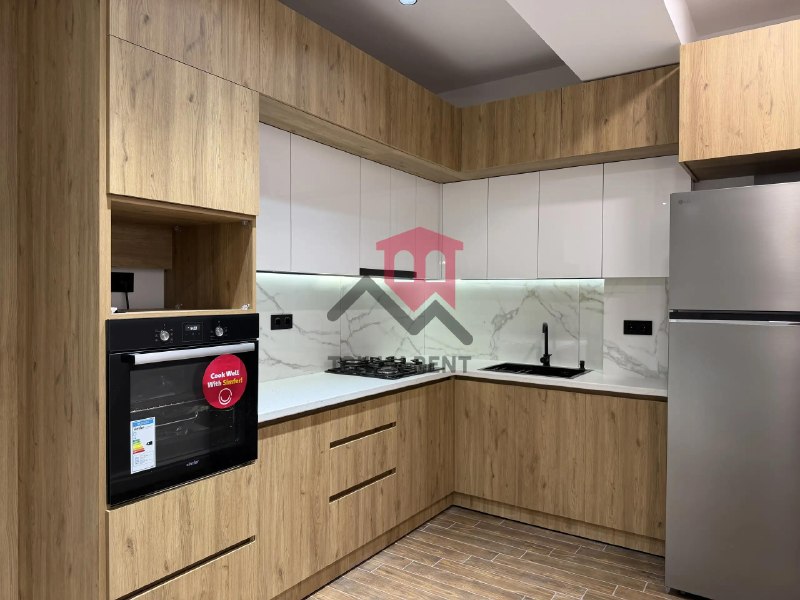 Продается абсолютно новая квартира, только после ремонта. Новый корпус. Есть вся техника, мебель. Два балкона — фото 4
