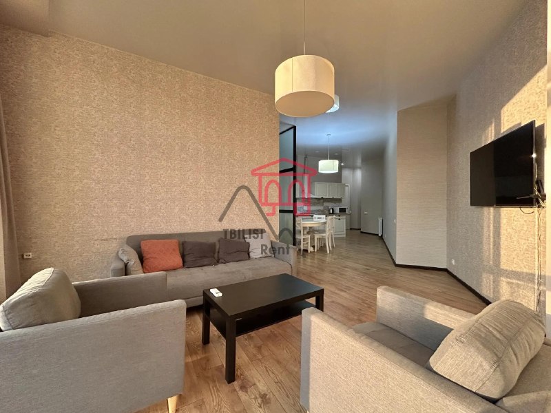 ბინა, 2 საძინებელი · ვაკე — ფოტო 2