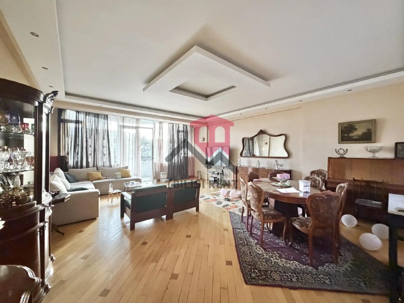 Apartment 263 m², 5 rooms — photo 1