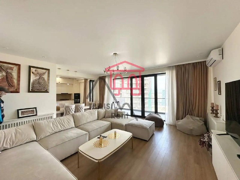 Квартира 130 м², 3 комн. — фото 1