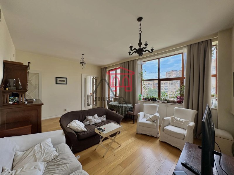 Apartment, 3 bedrooms · Vake — photo 1