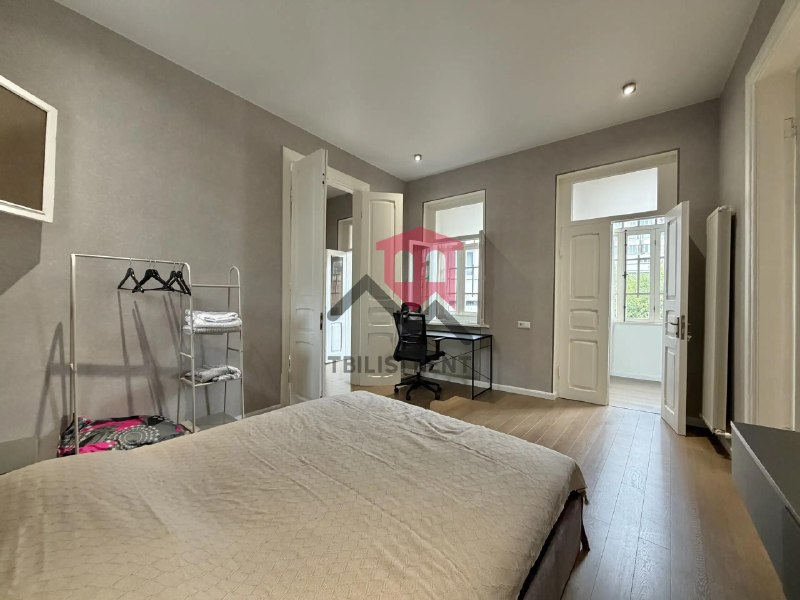 Apartment, 2 bedrooms · Mtatsminda — photo 4