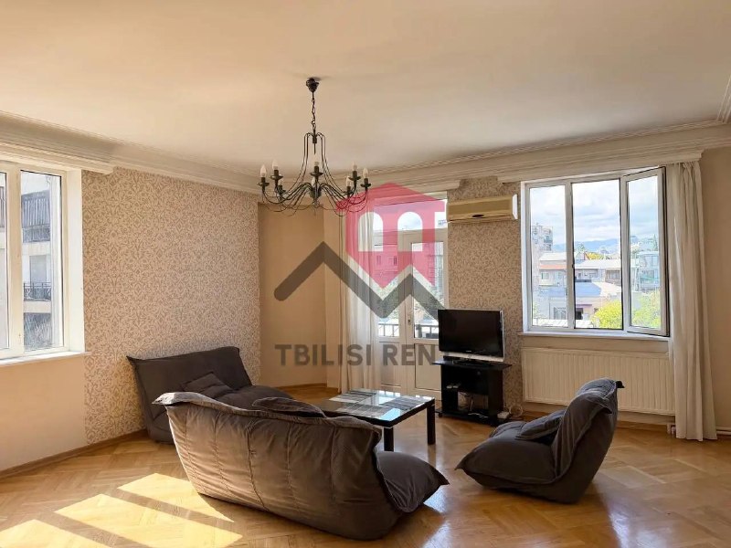 Квартира, 2 спальни · Вера — фото 2