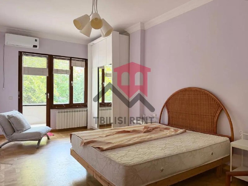Apartment, 3 bedrooms · Vake — photo 4