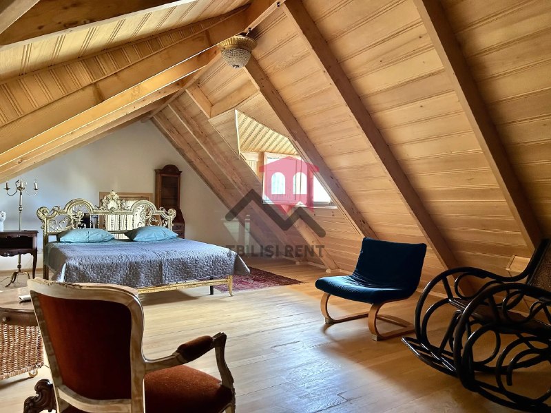 House, 3 bedrooms · Mtatsminda — photo 3