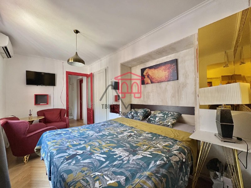 Apartment, 1 bedroom · Mtatsminda — photo 2