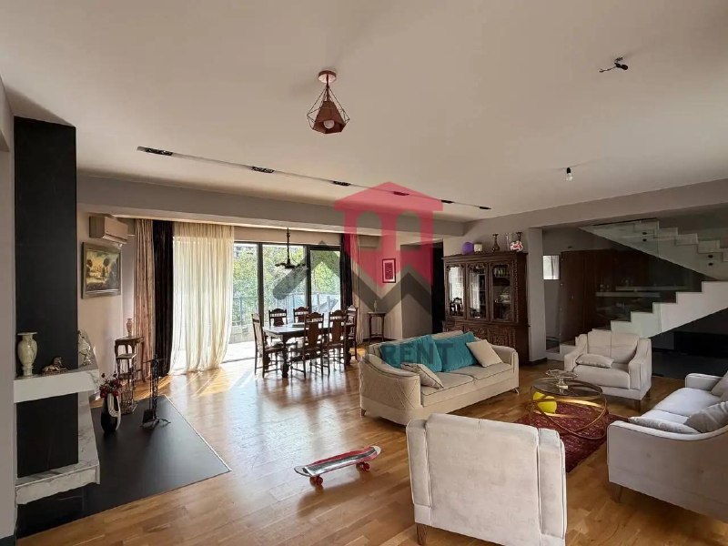 სახლი, 4 საძინებელი · ბაგები — ფოტო 3