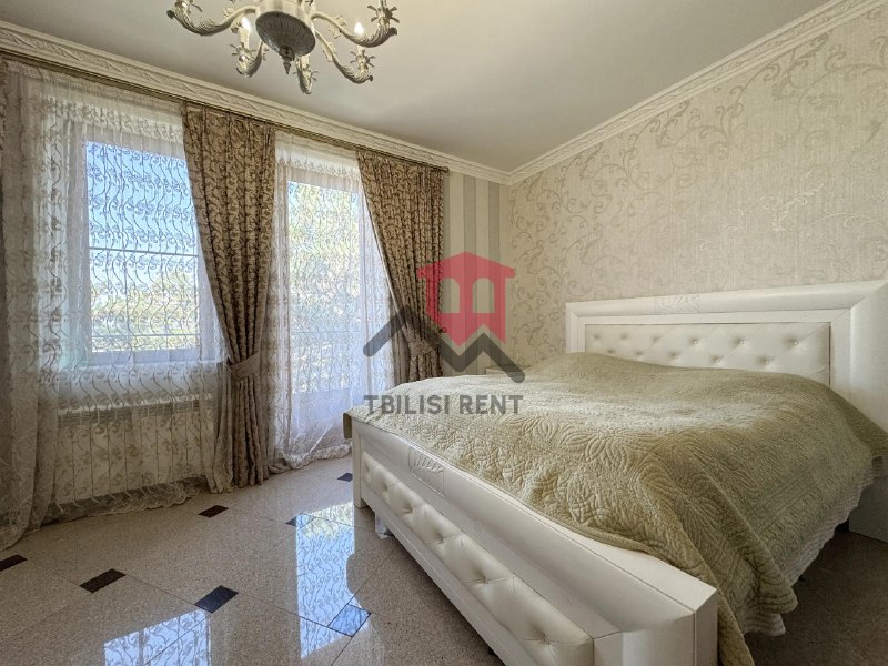 House, 4 bedrooms · Mtatsminda — photo 5