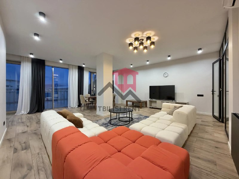 Apartment, 4 bedrooms · Vake — photo 1