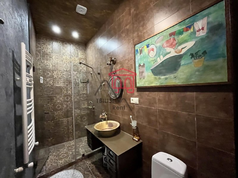 House, 4 bedrooms · Mtatsminda — photo 4