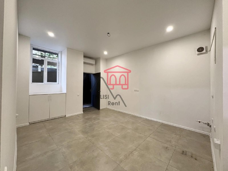 Коммерческая, студия · Мтацминда — фото 1