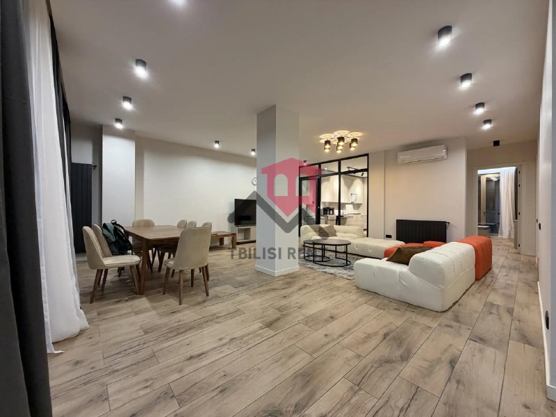 Apartment, 4 bedrooms · Vake — photo 3