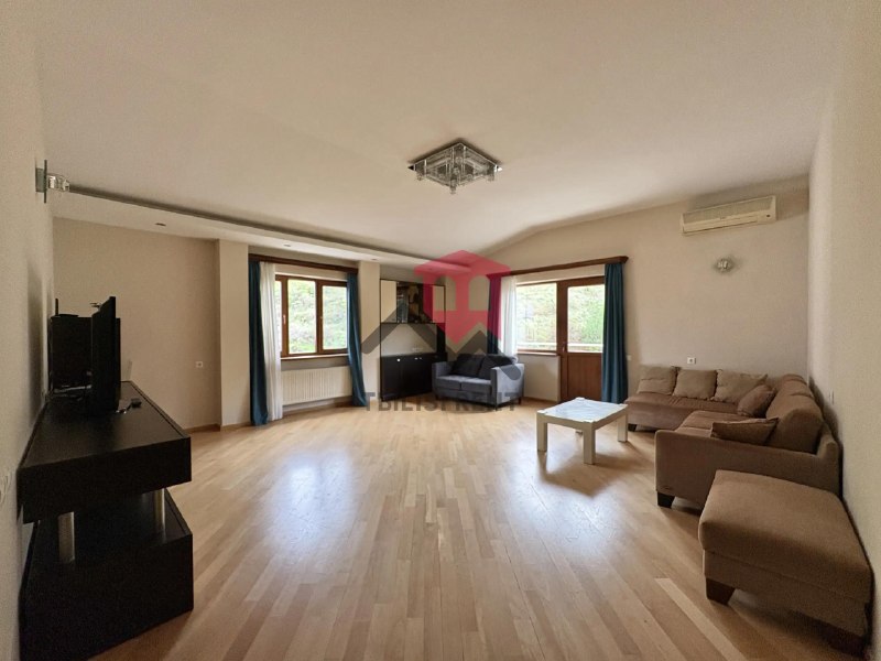 Apartment, 3 bedrooms · Vake — photo 1