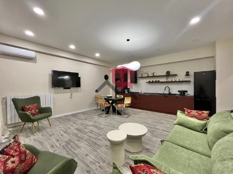 Apartment, 2 bedrooms · Mtatsminda — photo 2