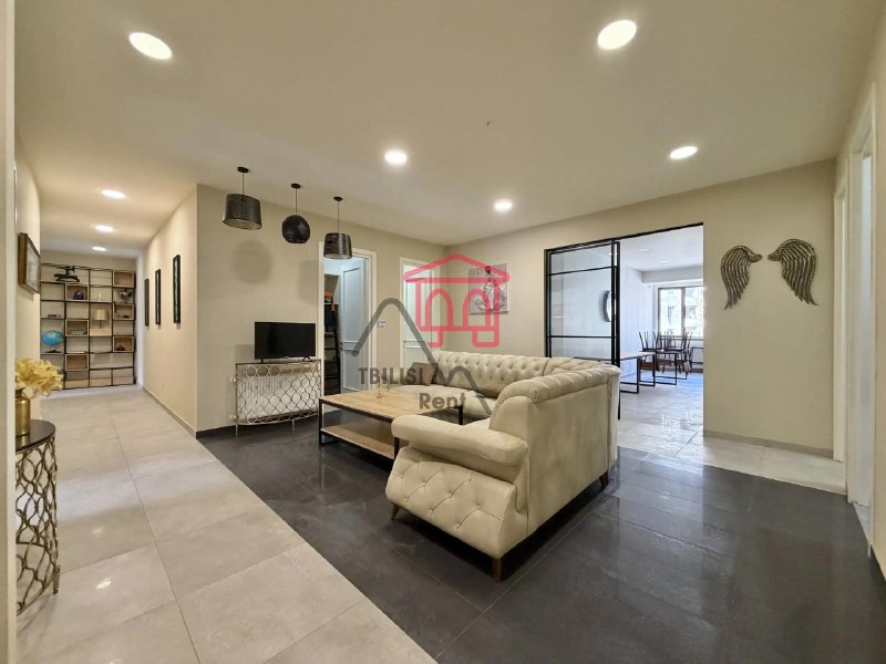 Apartment, 6 bedrooms · Saburtalo — photo 1