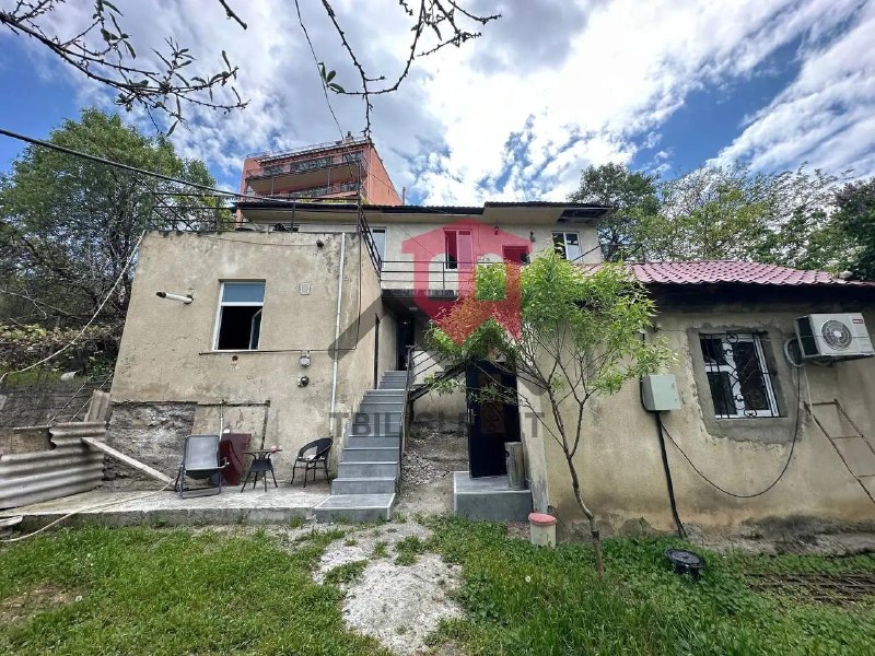 House, 5 bedrooms · Vake — photo 2