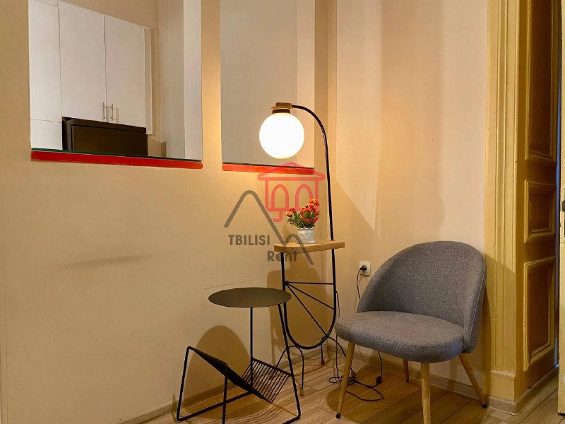 Apartment, 2 bedrooms · Sololaki — photo 3